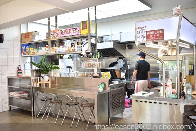 三重漢堡排專賣店 | 日式潮風 午藏商行 純手作的口感扎實飽滿 漢堡排也可以吃得養生又健康