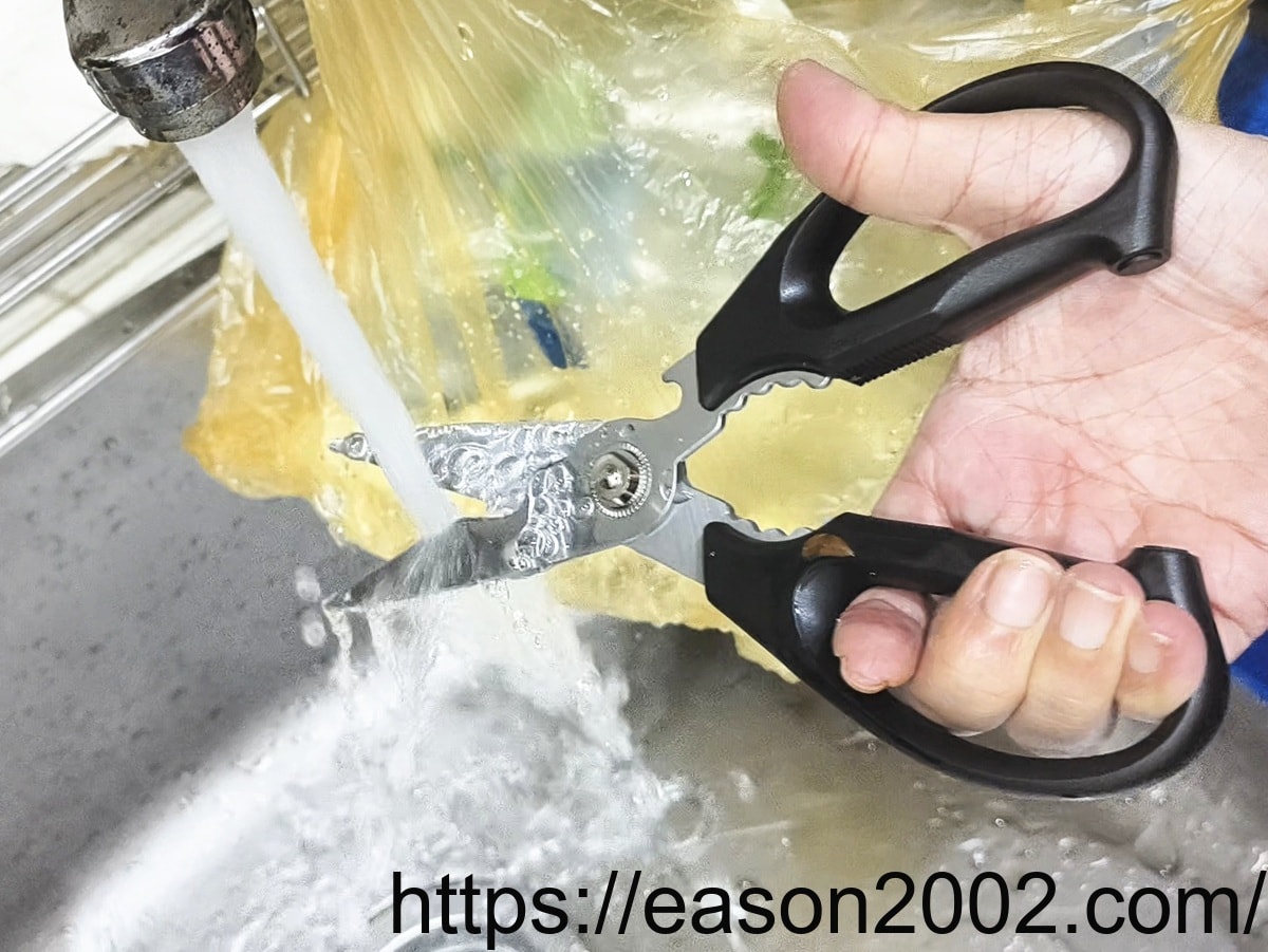 【MINGTOOL銘刀】日本鋼廚房剪 | 一刀萬用 日本不銹鋼台灣製 長久耐用 多功能廚房剪：料理剪、食物剪、露營、碎堅果、開瓶