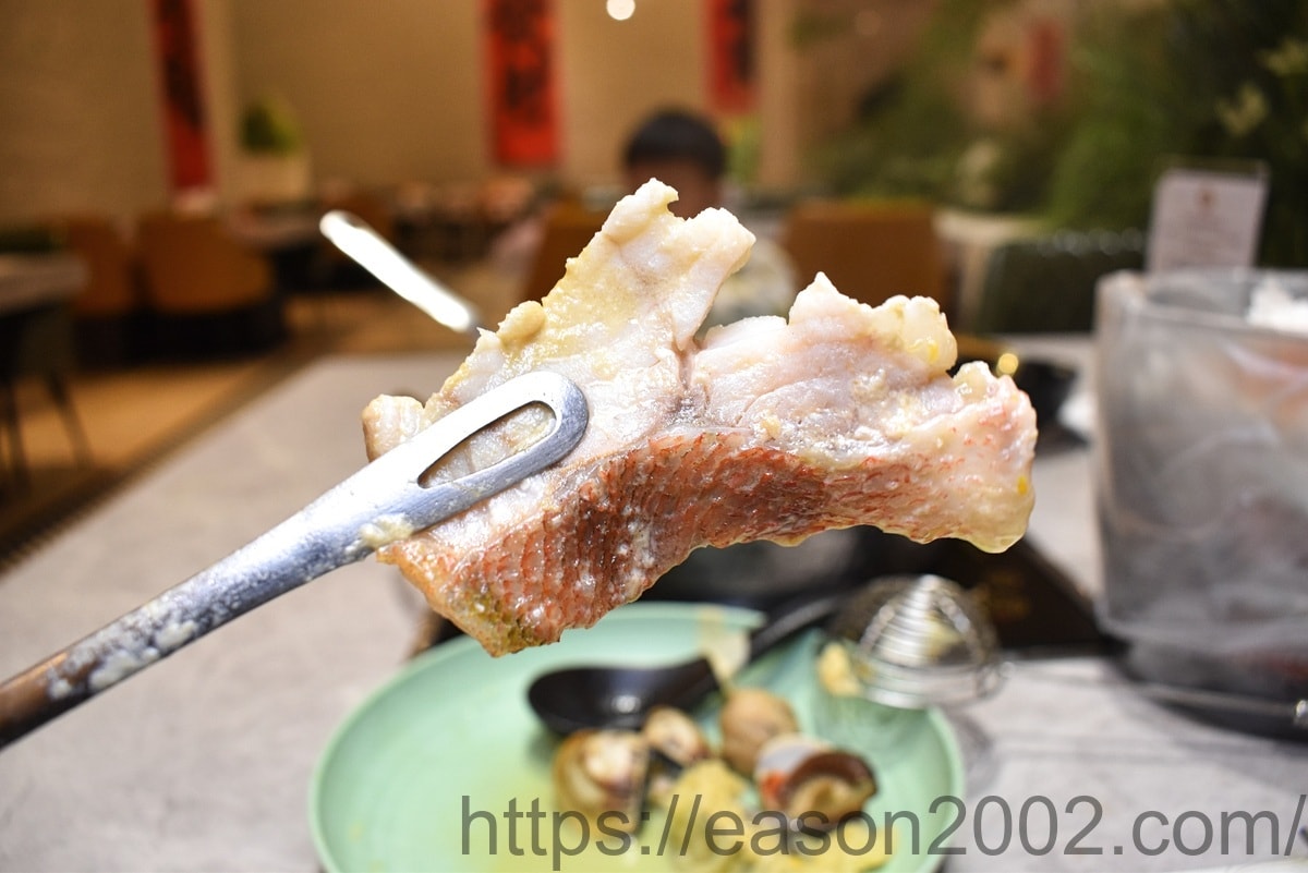 桃園精緻鍋物推薦 | 饗樂鍋JoyPot 網美火鍋店 活體海鮮 產地直送新鮮蔬食自助吧吃到飽 平日加價NT$329,還可以吃鮮肥龍蝦 - 第20張圖 桃園精緻鍋物推薦 | 饗樂鍋JoyPot 網美火鍋店 活體海鮮 產地直送新鮮蔬食自助吧吃到飽 平日加價NT$329,還可以吃鮮肥龍蝦