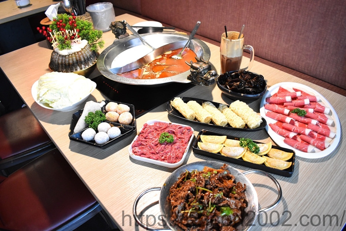 台北麻辣鴛鴦火鍋 | 四川龍府 壽星來店慶祝皆送「生日蝦蛋糕」 幾歲送幾隻蝦 近捷運葫洲站 - 第9張圖 台北麻辣鴛鴦火鍋 | 四川龍府 壽星來店慶祝皆送「生日蝦蛋糕」 幾歲送幾隻蝦 近捷運葫洲站