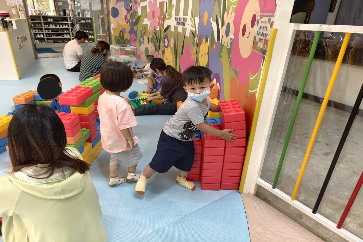 基隆室內免費遊樂園推薦 | 基隆中山兒童樂園 下雨天備案 身高128公分以下免費入園 - 第19張圖 基隆室內免費遊樂園推薦 | 基隆中山兒童樂園 下雨天備案 身高128公分以下免費入園