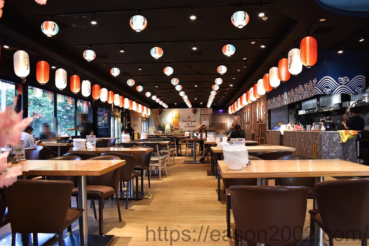 蘆洲佳瑪百貨商圈美食 | 蘆洲士林串燒 平價串燒、烤生蠔、生啤酒、牛骨髓牛肉火鍋，聚餐、節日慶祝首選