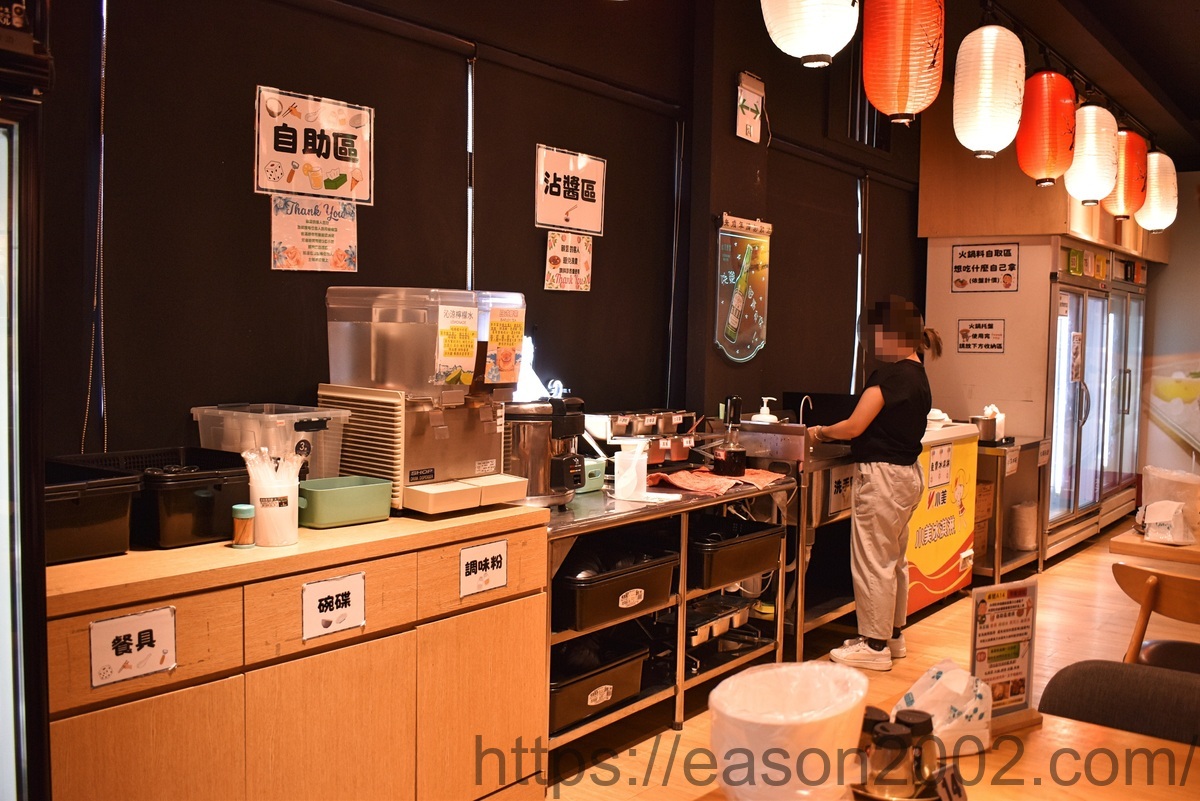 蘆洲佳瑪百貨商圈美食 | 蘆洲士林串燒 平價串燒、烤生蠔、生啤酒、牛骨髓牛肉火鍋，聚餐、節日慶祝首選
